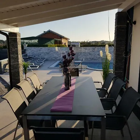 Apartment Vila Danijela